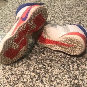 children's lebron james shoes